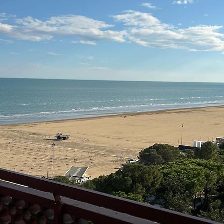 Hotel American Lignano Sabbiadoro Extérieur photo