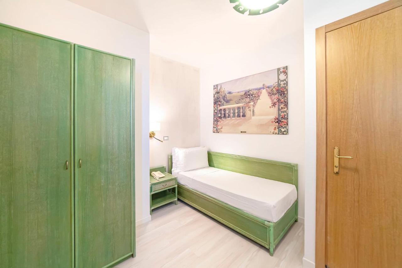 Hotel American Lignano Sabbiadoro Extérieur photo