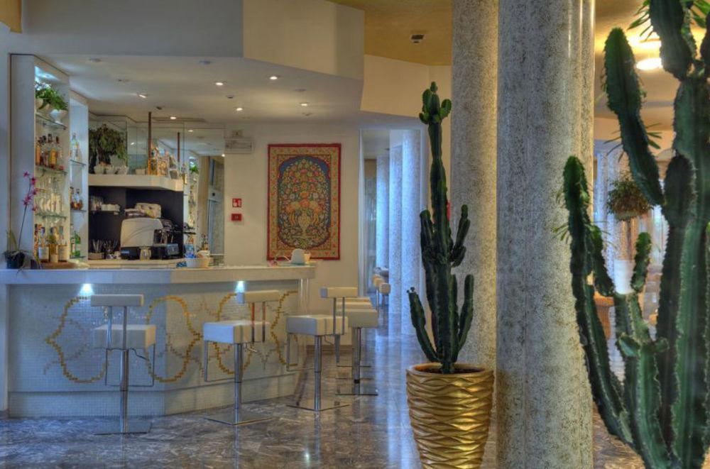 Hotel American Lignano Sabbiadoro Extérieur photo