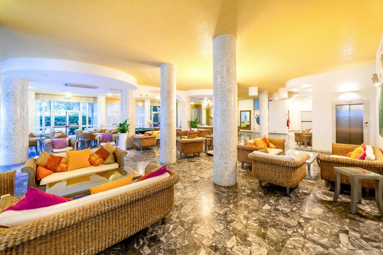 Hotel American Lignano Sabbiadoro Extérieur photo