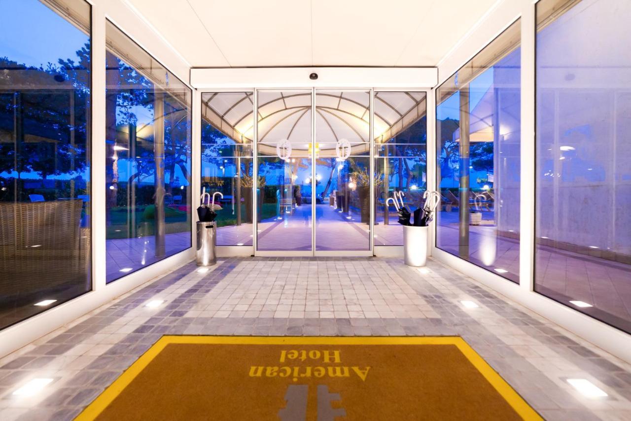 Hotel American Lignano Sabbiadoro Extérieur photo